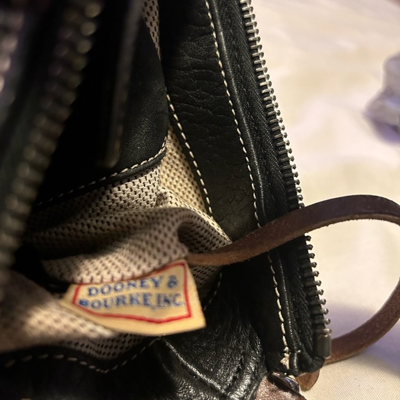 Doney and Bourke vintage Crossbody - Picture 9 of 12